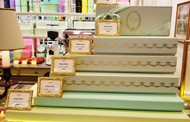 ecoluxury, ecoluxluv, yvr luxury, vancouver luxury, luxury lifestyle, luxury brand, luxury life, luxury zone,, laduree, robson street, french pastries, luxury lifestyle, helen siwak, ecoluxluv, vancouver, vancity, yvr, bc