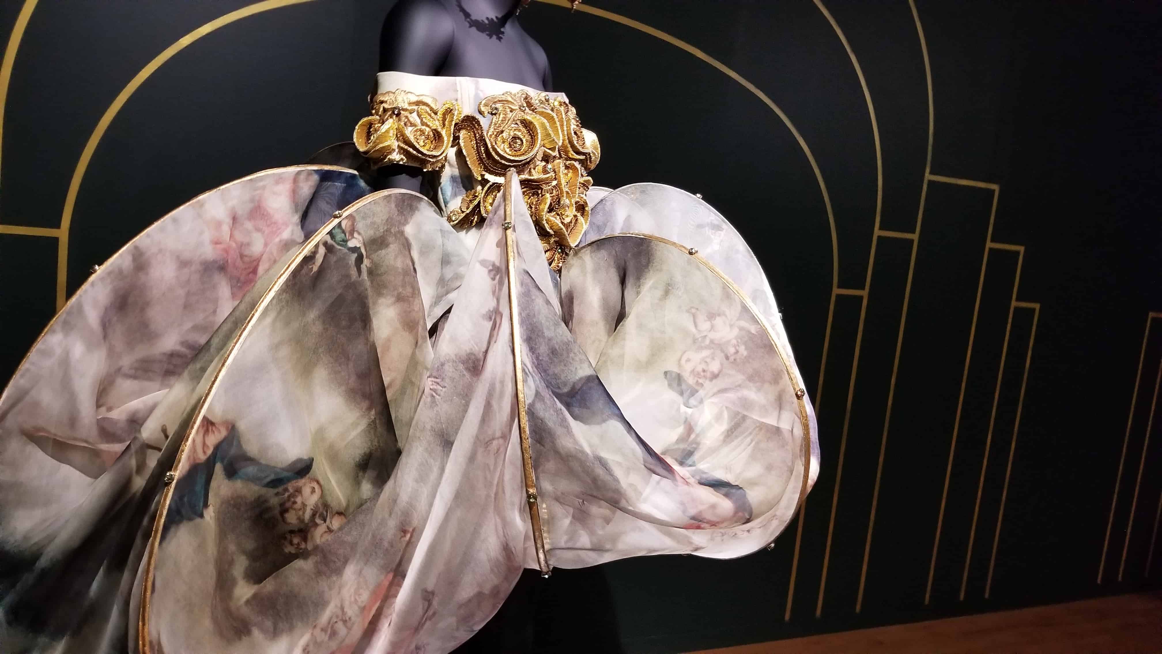 Helen Siwak, EcoLuxLuv, Couture Beyond, Guo Pei, VAG, Haute Couture, Exhibition, Vancouver, BC, Vancity, YVR, BC, luxury lifestyle, haute couture, couture designs, chinese couture