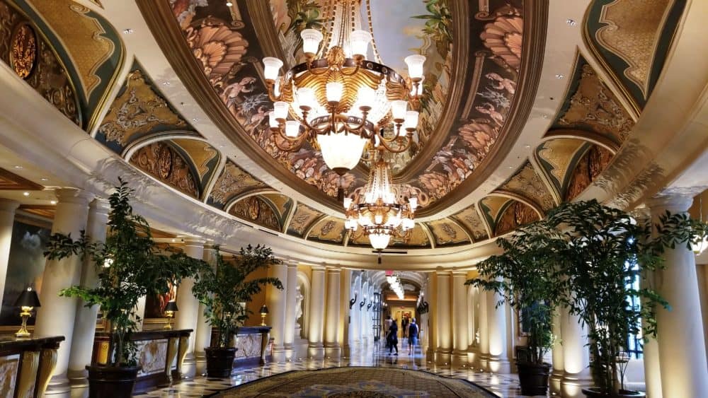 EcoLuvLuv, Travel, Turnabout Luxury Resale, Las Vegas, Green Hotels, Vancouver, Vancity, BC, YVR, 604, Helen Siwak, alexander mcqueen, roberto cavalli, dolce and gabbana, vic matie, miu miu, giambattista valli, laurel, the venetian hotel, vacation, luxury get-away
