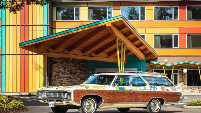 EcoLux☆Lifestyle: Hotel Zed Tofino Takes Retro Kitsch to a Whole New Level of Swank