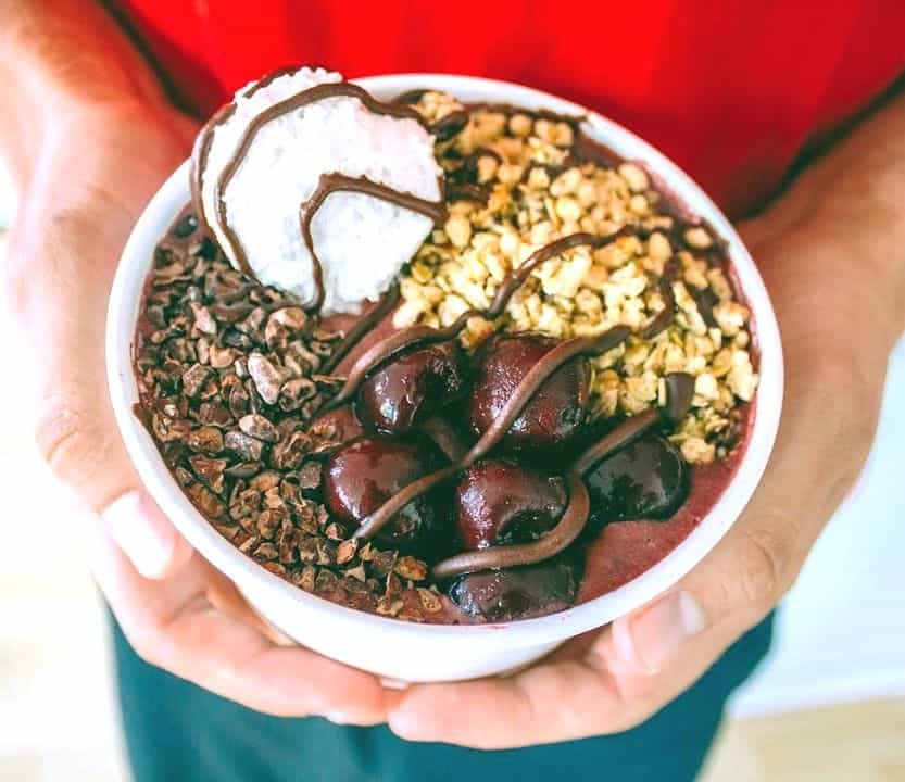 smoothie bowls, plantbased, vegan, vancouvers best, top smoothie bowls, ecoluxliving plantbased blog, helen siwak, vancouver, vancity, yvr, lifestyle